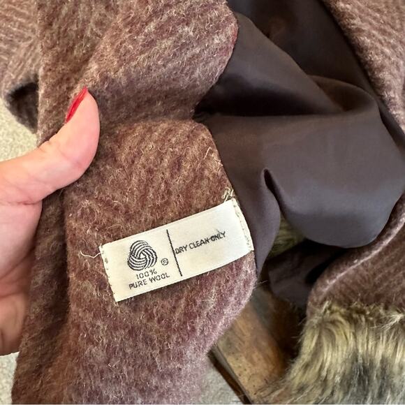 Vintage herringbone pattern 100% wool single button trench coat with tie waist - Picture 6 of 6